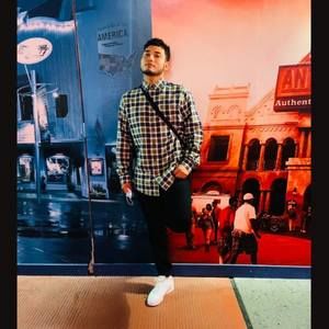 Meet your Posher, Jonathan